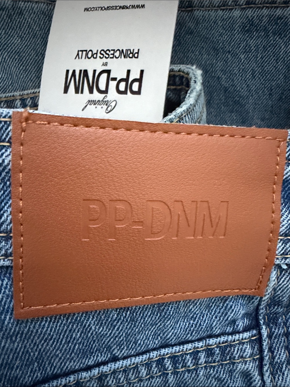 Princess Polly NWT Chad Cargo Jeans Mid Wash Denim Size 4 - Picture 4 of 13